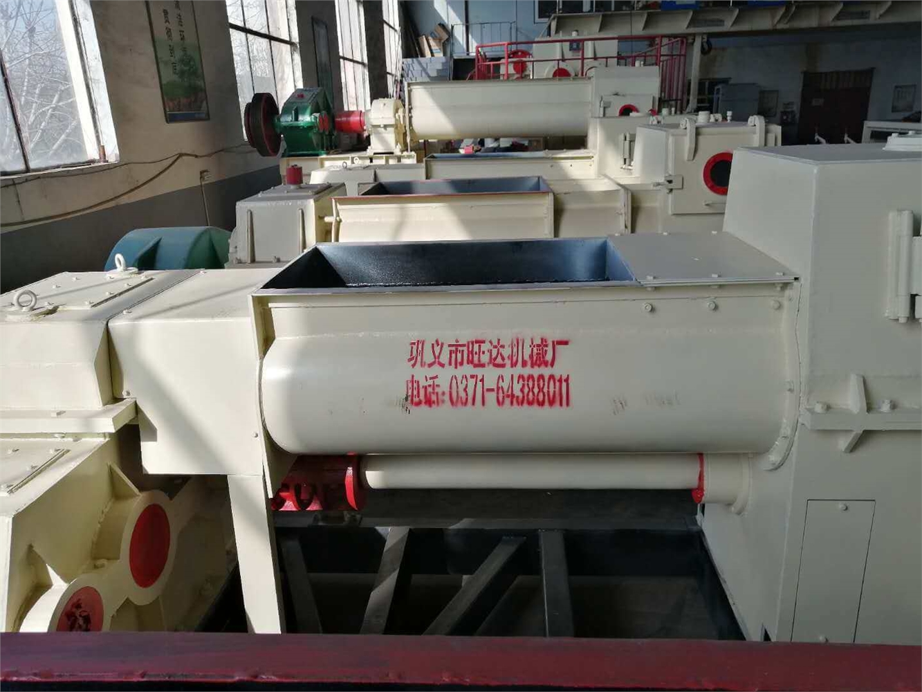 客户已定真空砖机